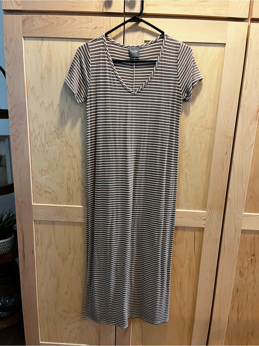 Olivia Rae Brown & White Striped V-Neck Midi Dress